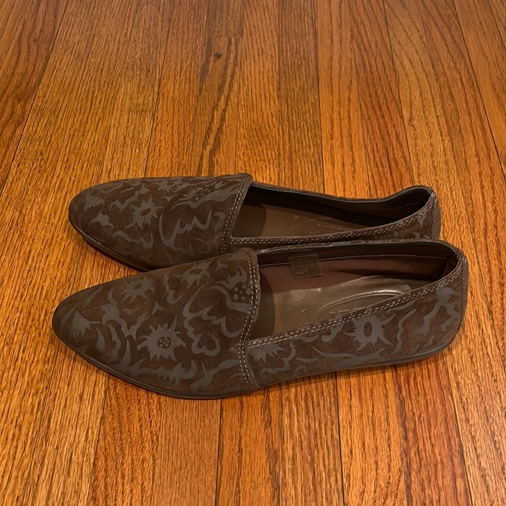 Flex slip on